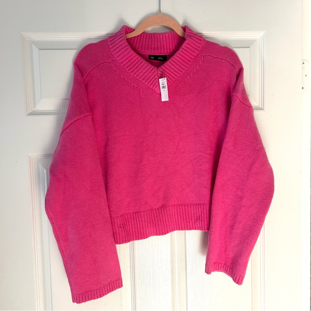 NWT S GAP Oversized V-Neck Cotton Sweater